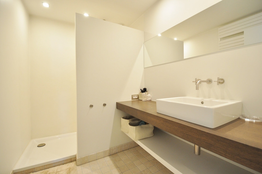 Apartment in Duinbergen by the Seafront