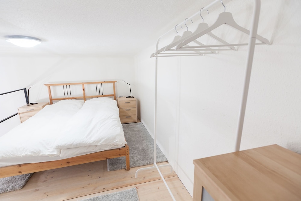 Cozy Ernesto II view 3