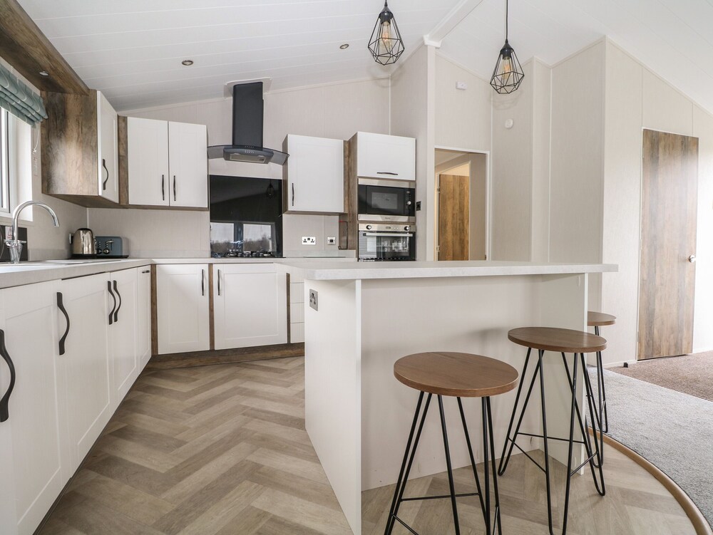 Lodge at Chichester Lakeside