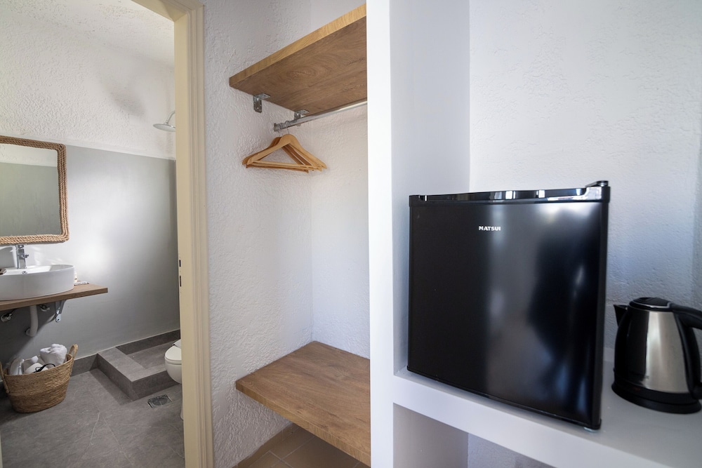 Hesperia Apartments