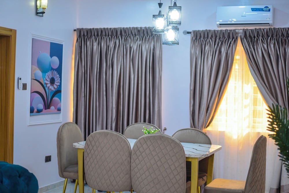 La Veda Manor Luxury Apartment