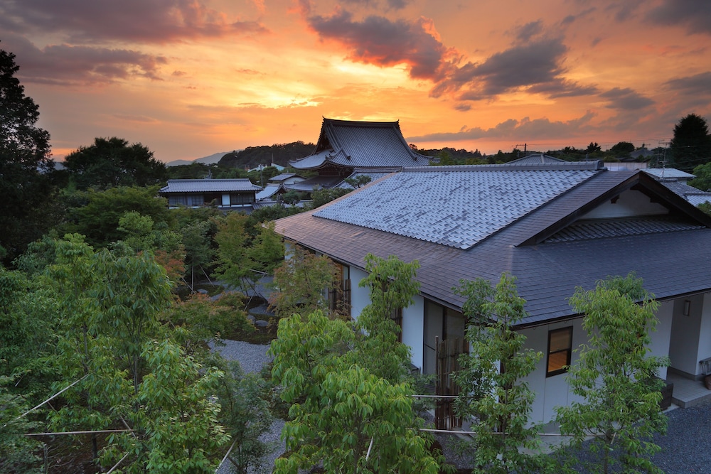 Machiya AOI KYOTO STAY AOI Suites at Nanzenji