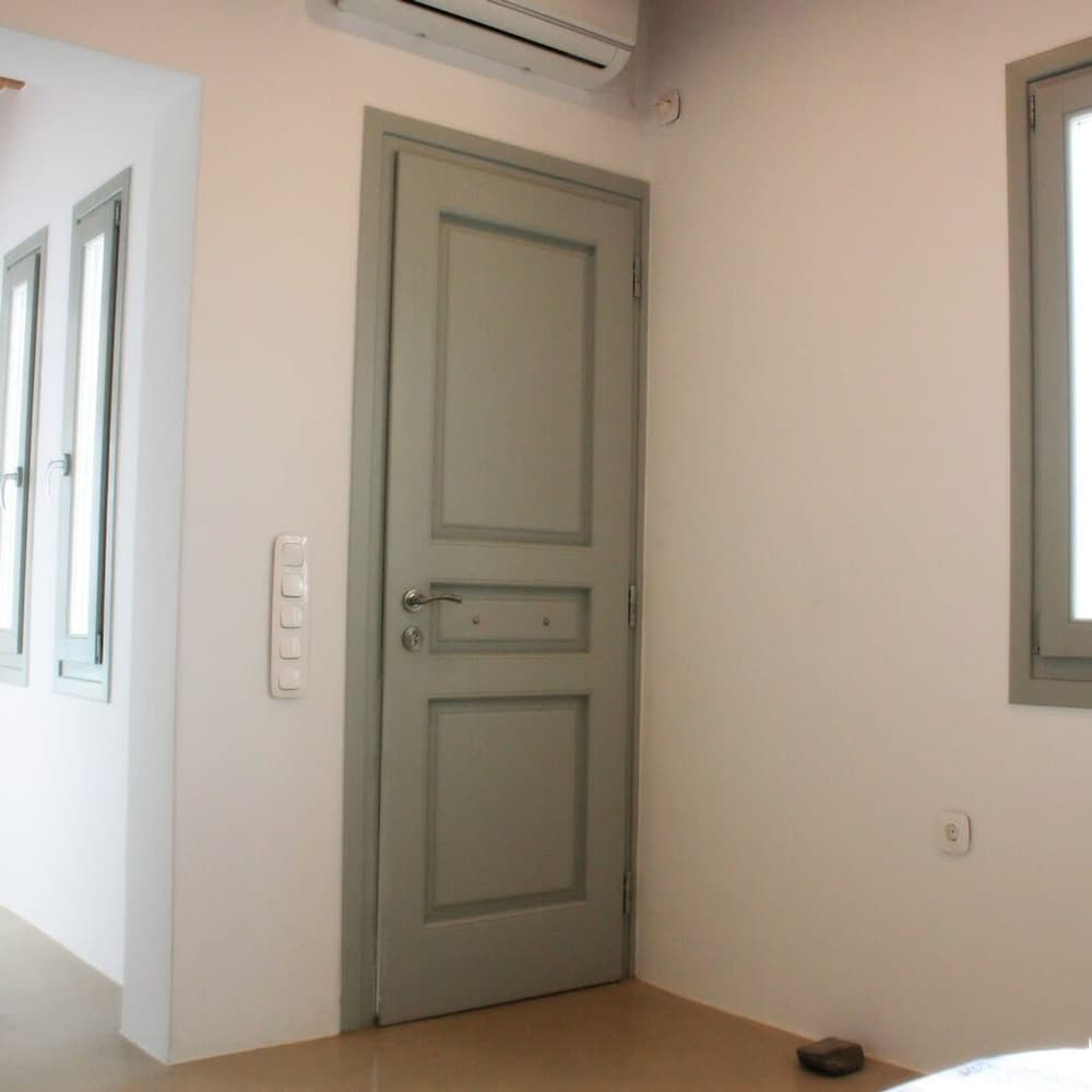Assyr B - Santorini Cozy Retreat