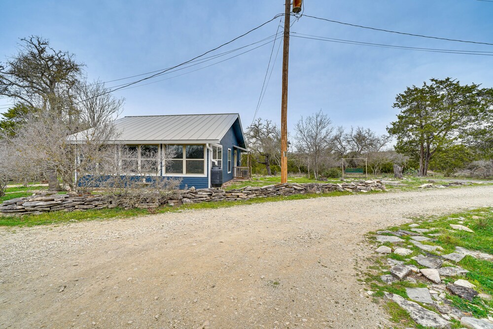 Cozy Kerrville Guest Cottage Near Guadalupe River! view 4