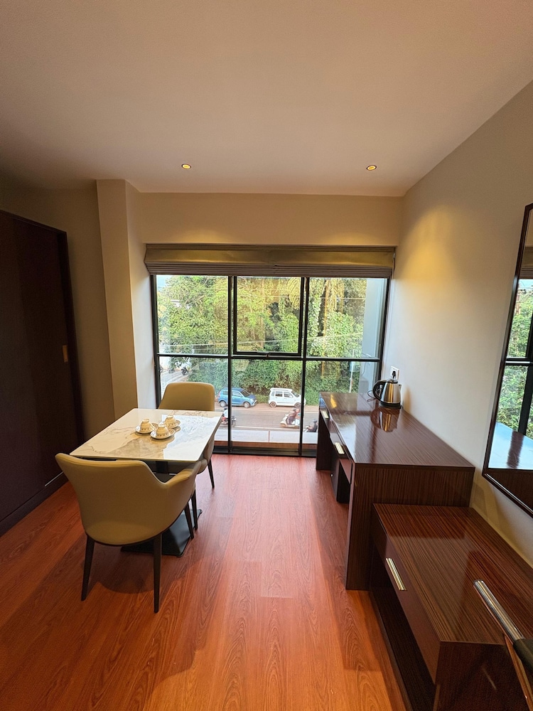 Kanak Residency Kuthuparamba