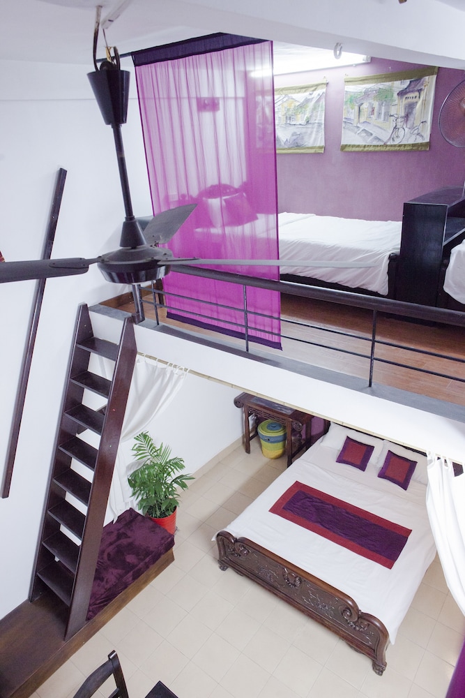 NQ Vintage House