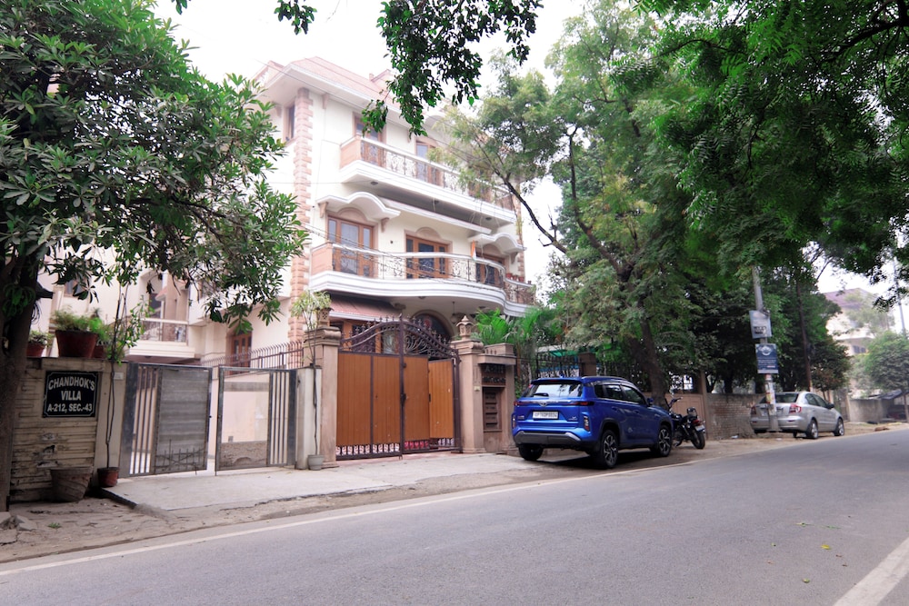 Hotel Ashray Noida