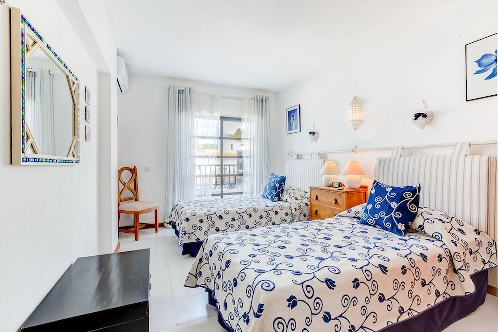 135 Monte Dourado Two Bed Apartment With Communa
