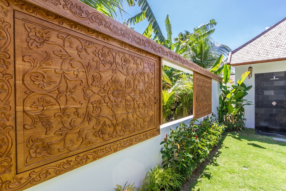 Villa Namu by Alfred in Bali - Family 5 BD Dream in Seminyak Oberoi Beach