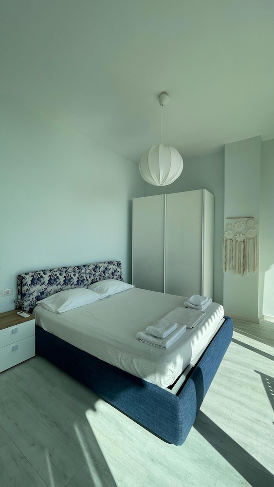 Whisky Green Coast Hotel & Apartments