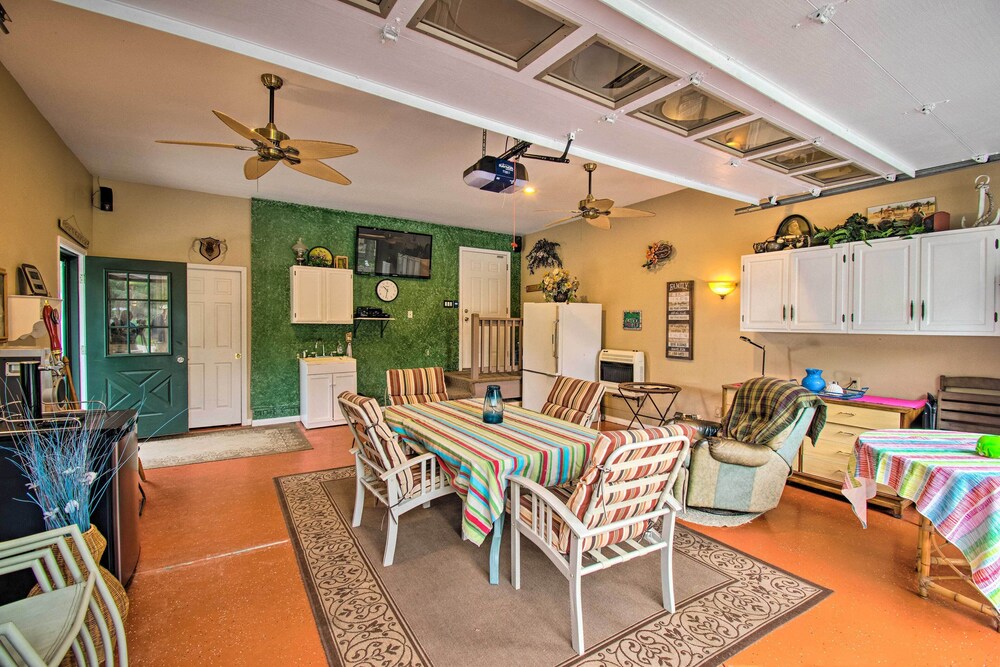 Large Family Home w/ Deck & Yard on Lake Huron