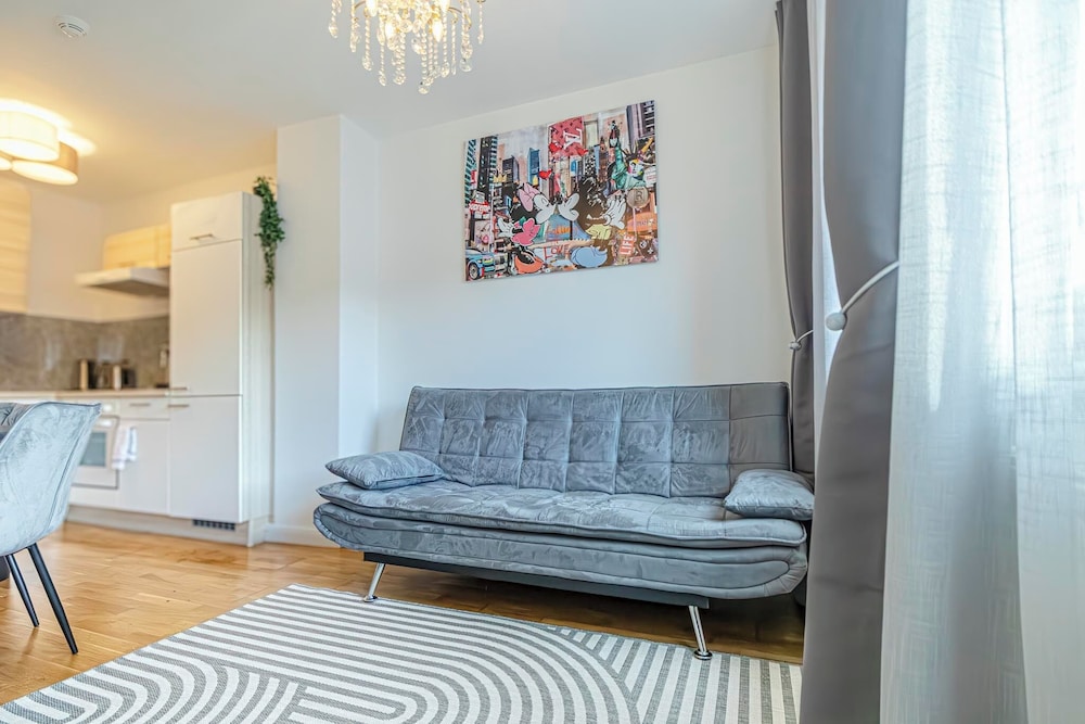 Modern 1BR Living Room Apartment Vienna