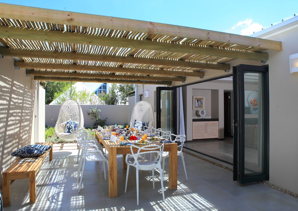 Scallop Guest Lodge