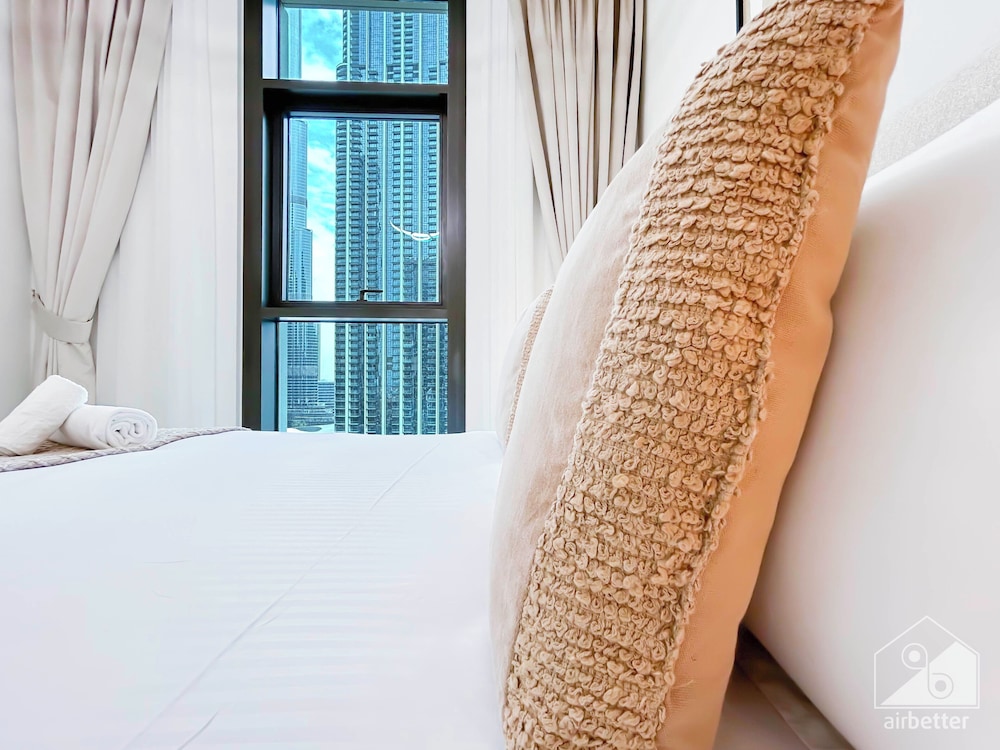 Luxury Burj Crown Downtown 4 Bedroom With Balcony