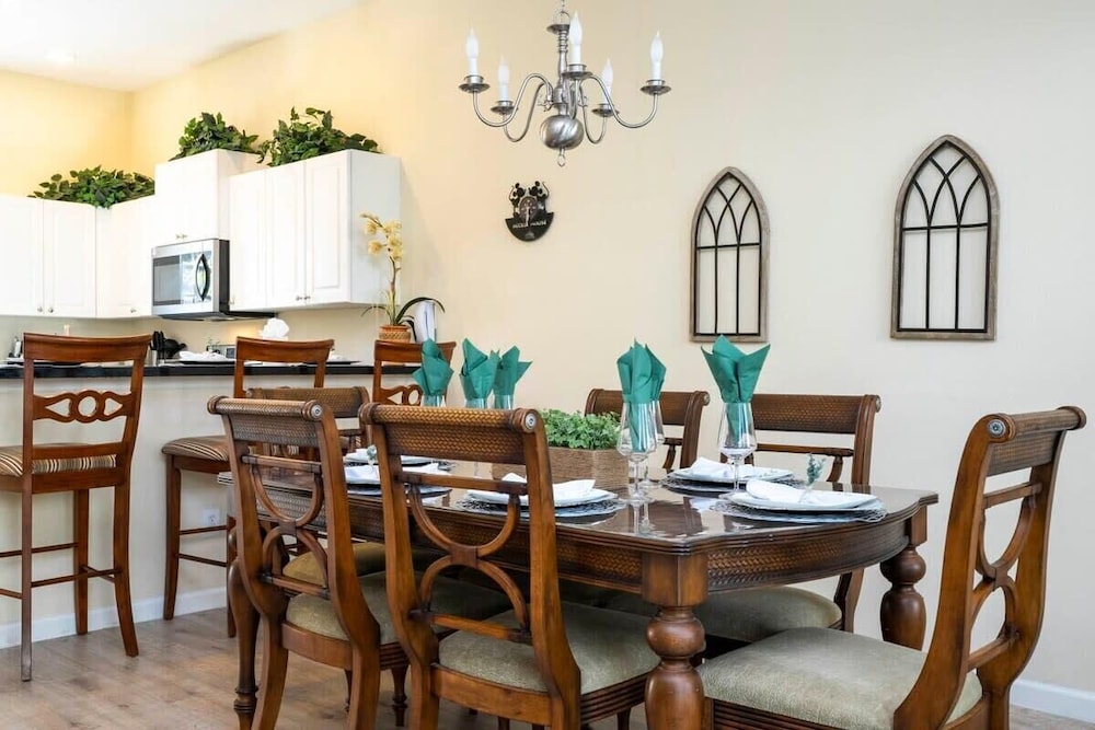 Marvelous 4Bd Close to Disney w/ Pool at 313 Tuscan Hills