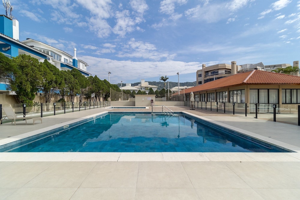 Ap w/ Balcony 200 m From the Beach Ingleses Vin202