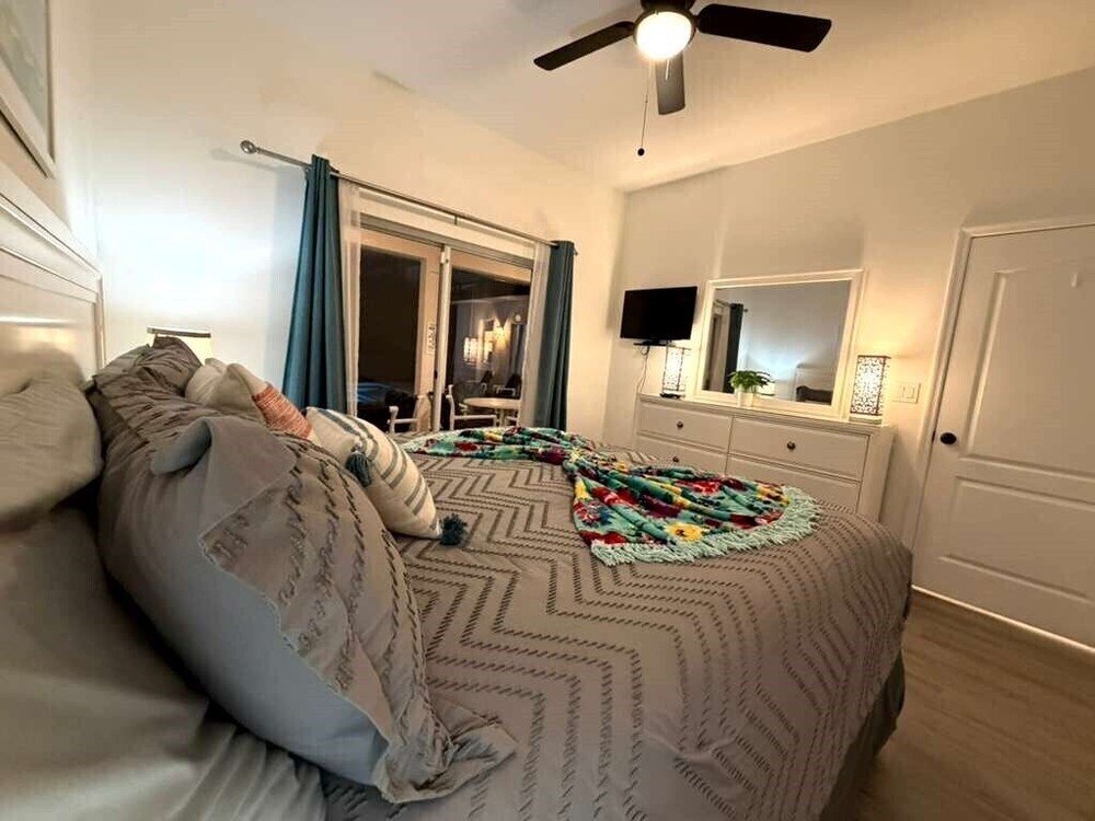 Pool •Spa •Game Rm •10 min Disney-Fun Disney Oasis