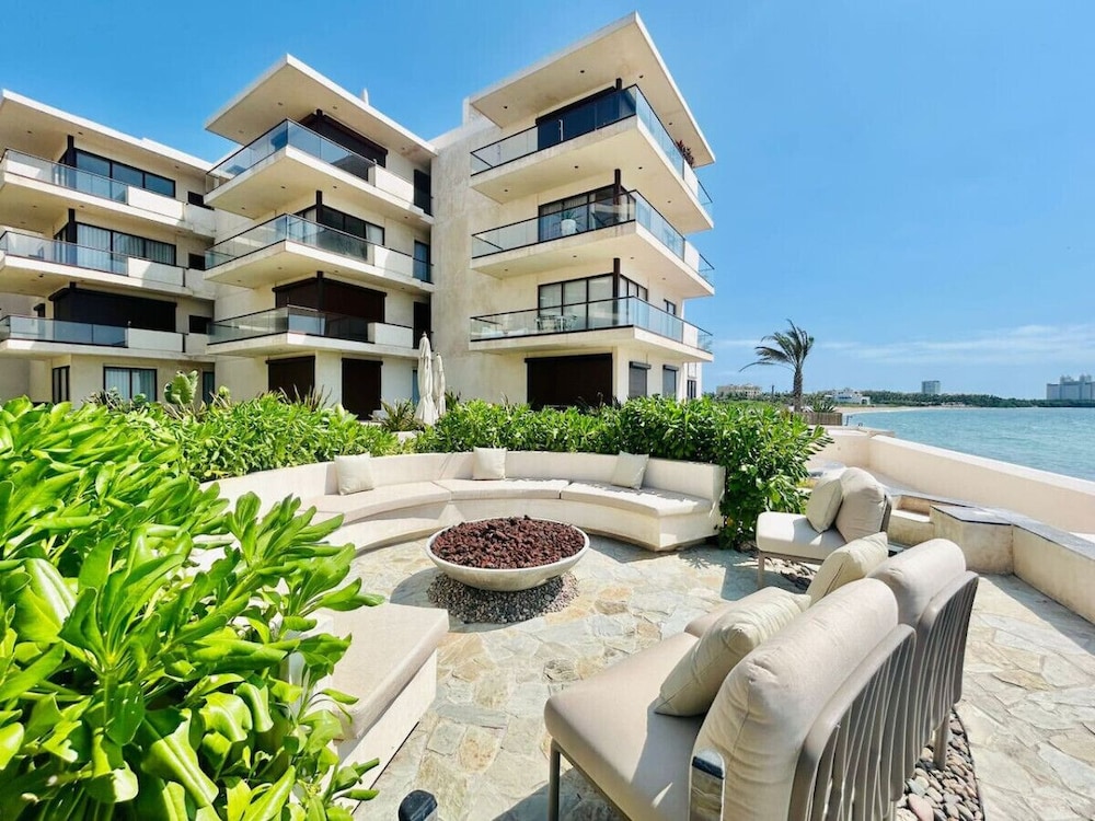 Aldea Ananta Apartments