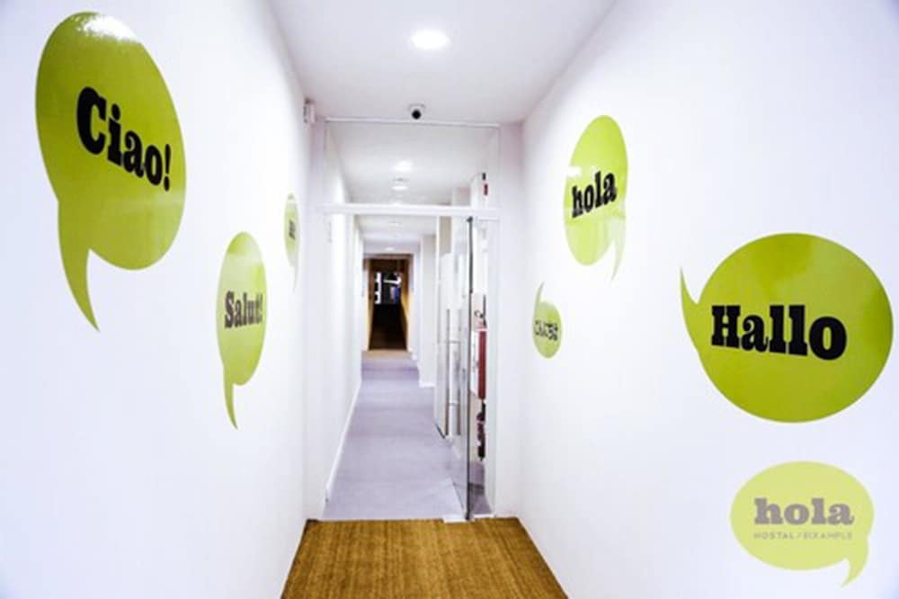 Hola Hostal Eixample - Hostel