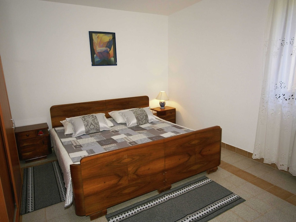Charming Apartment in Banjole Near Sea view 2