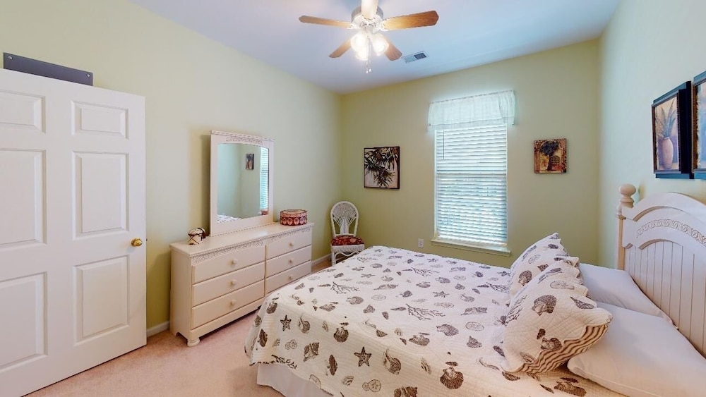 Beautiful 3 Bedroom Golf Course Condo - Sandpiper 71D 3 Condo by Redawning view 4