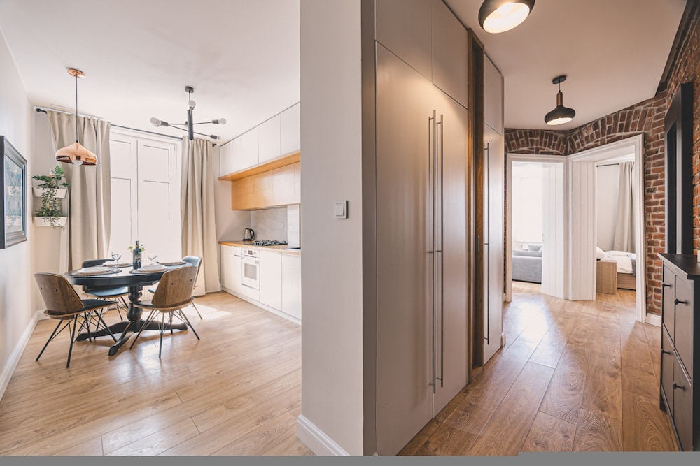 Terra - Pi kny Apartament z Widokiem na Rzek Mot aw