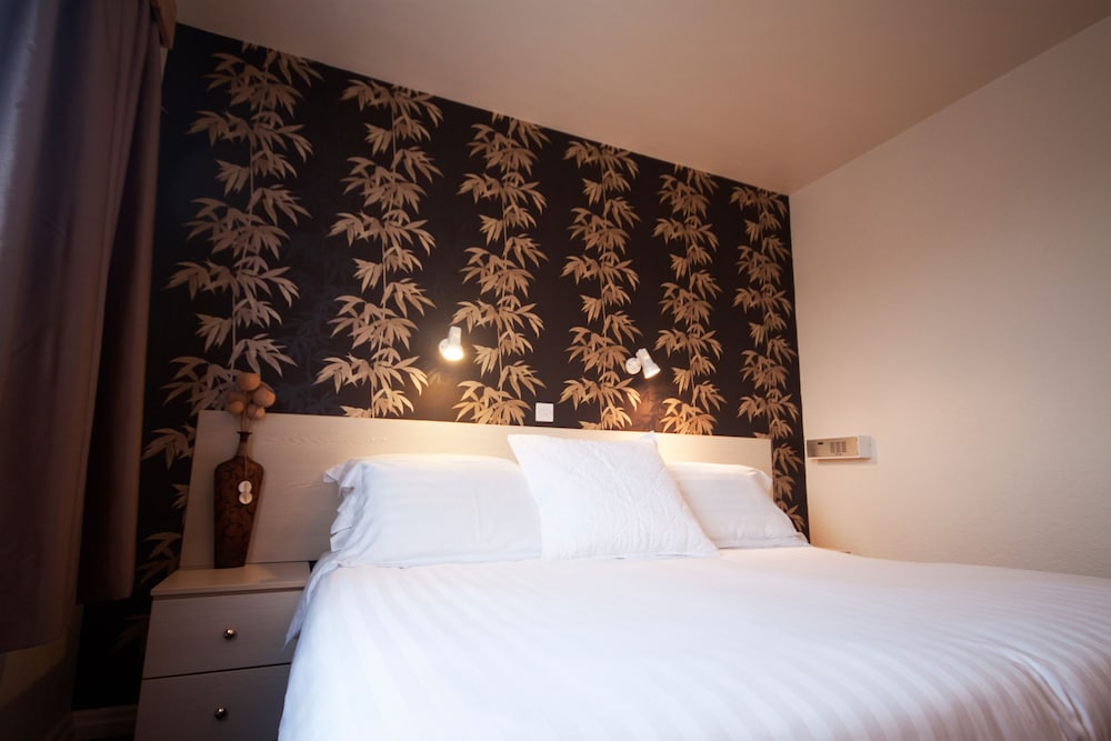 Norfolk Hotel