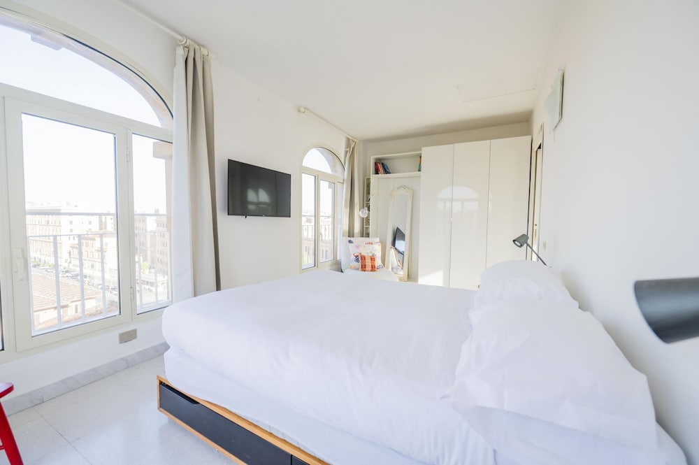 St John Basilica Lovely Tower Apartment photo 5
