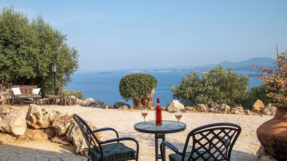 Villa Summer Wine by White Dream Villas