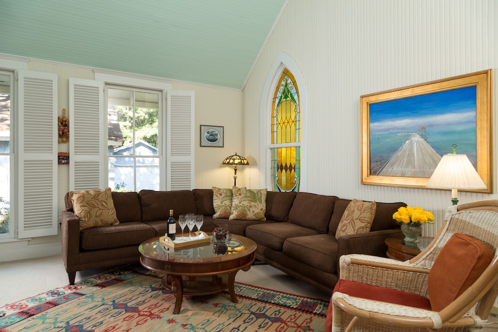 Magnolia Springs B&B