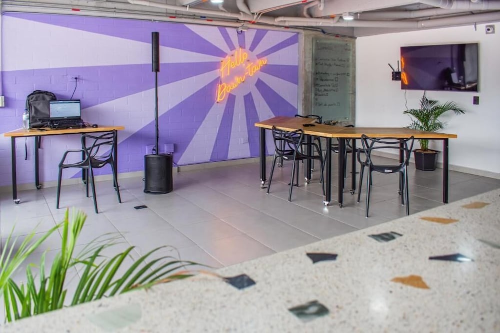 Medellin Vacations - Inverso Cl47 Coliving - Property Image 1