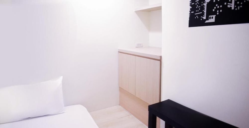 StarBox Hostel