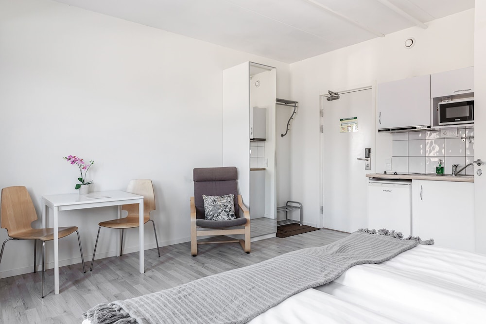 Part-Time Home Slagsta Strand