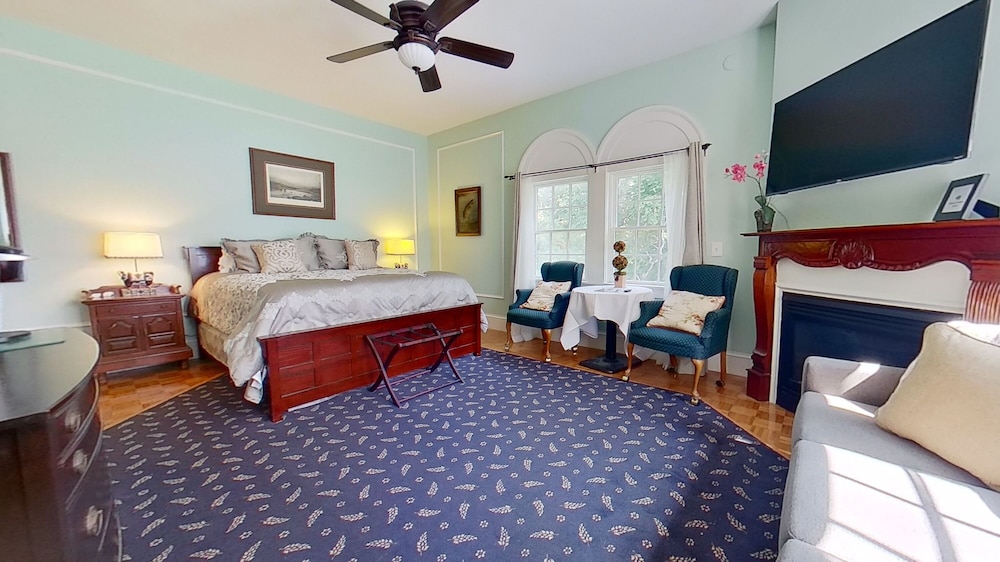 John Joseph Inn