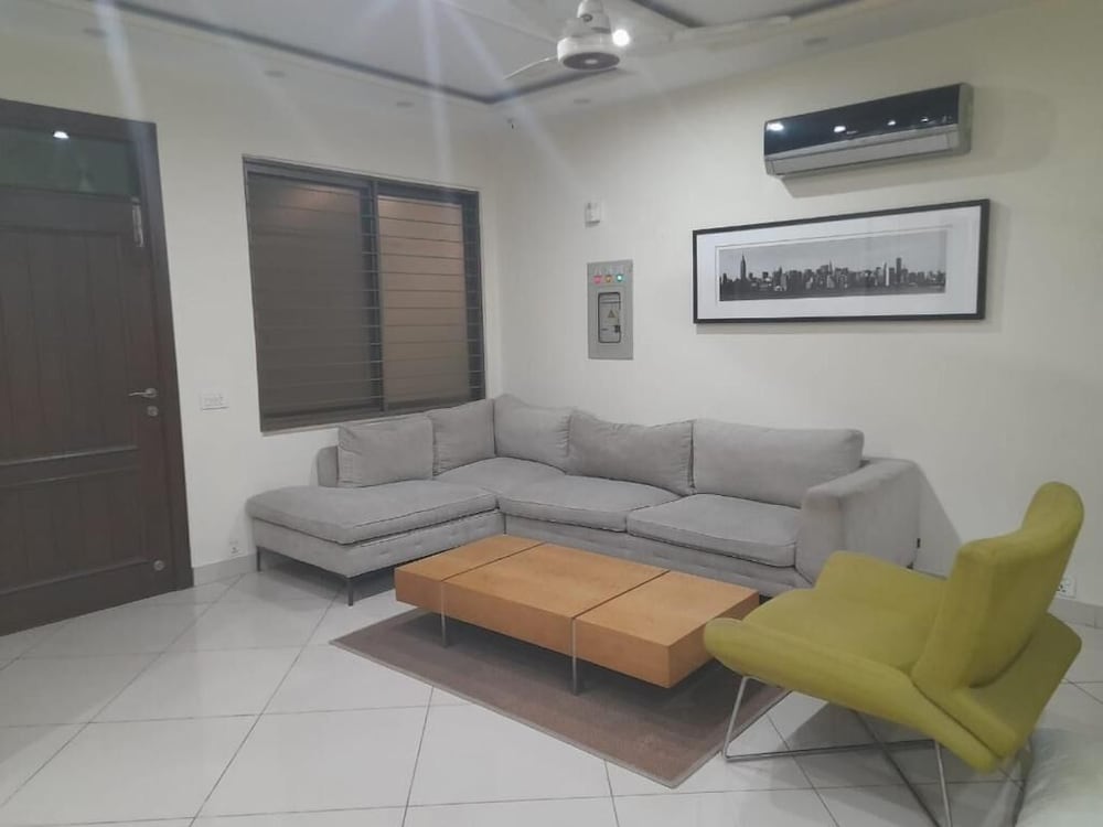 Grand Luxury Apartments view 3