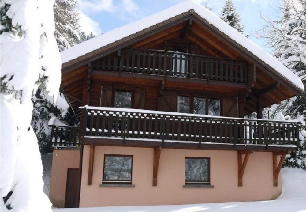 LE Renne Chalet en Bois au Calme Avec SPA Jacuzzi