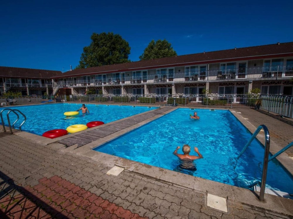 6 Person Holiday Park Home in Romo