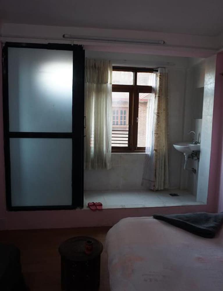 Friend's Guest  House