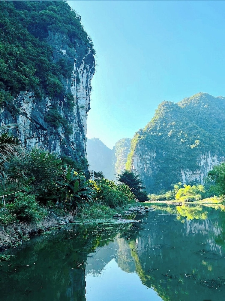 An Riverside Ecolodge