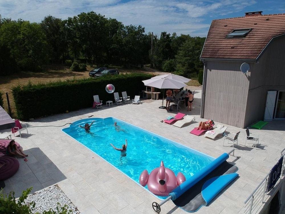 Holiday Home in Dordogne With Pool & Bubble Bath
