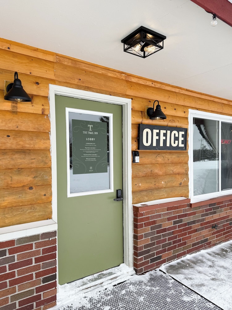 The Trail Inn - Newberry, MI - 13467 M-28