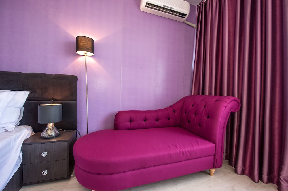 Tower Studio - Quiet Room - Panoramic View - Next To Cismigiu Gardens view 3