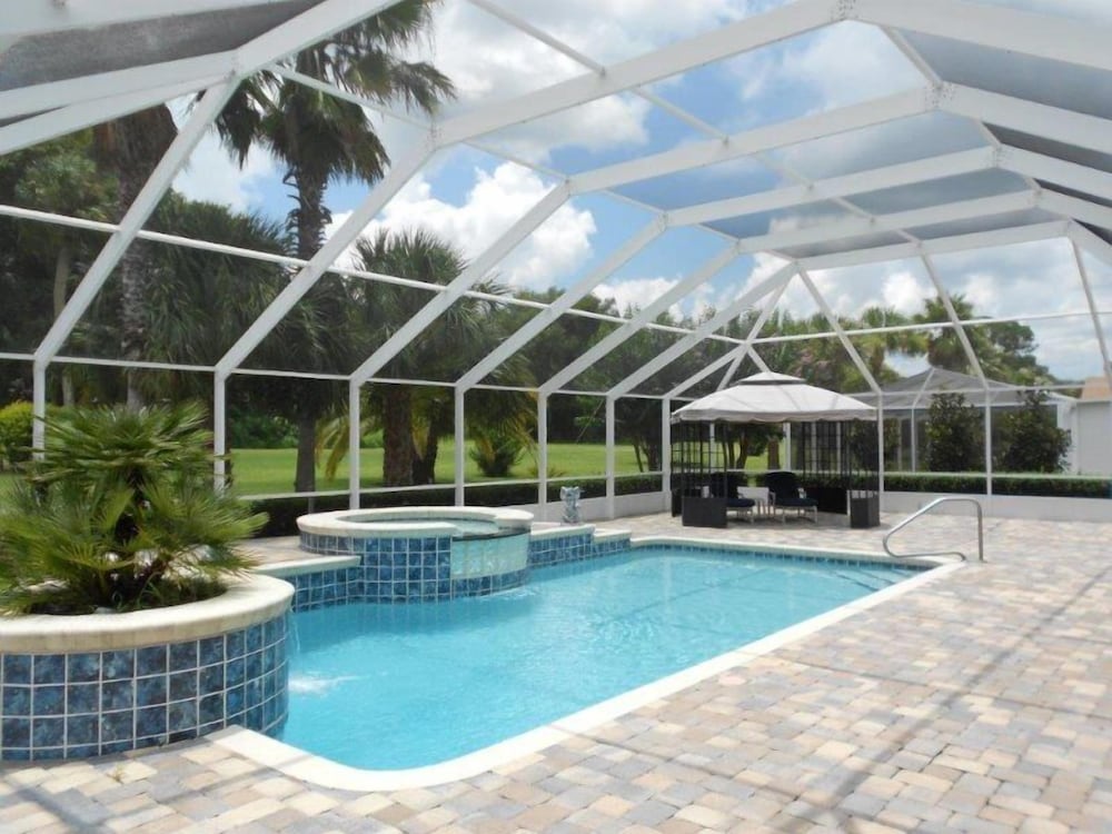 Villa Louise - Golfcourse - 3 Bedroom view 3