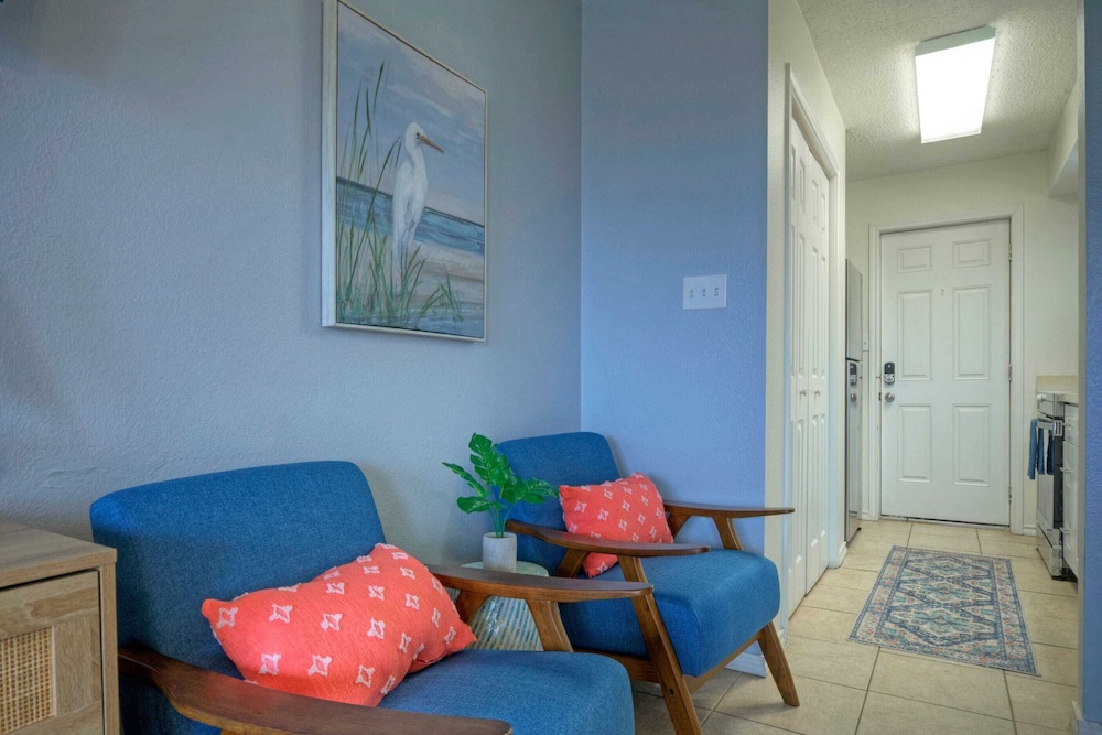 Seaside Escape by Avantstay Ocean View, Pool