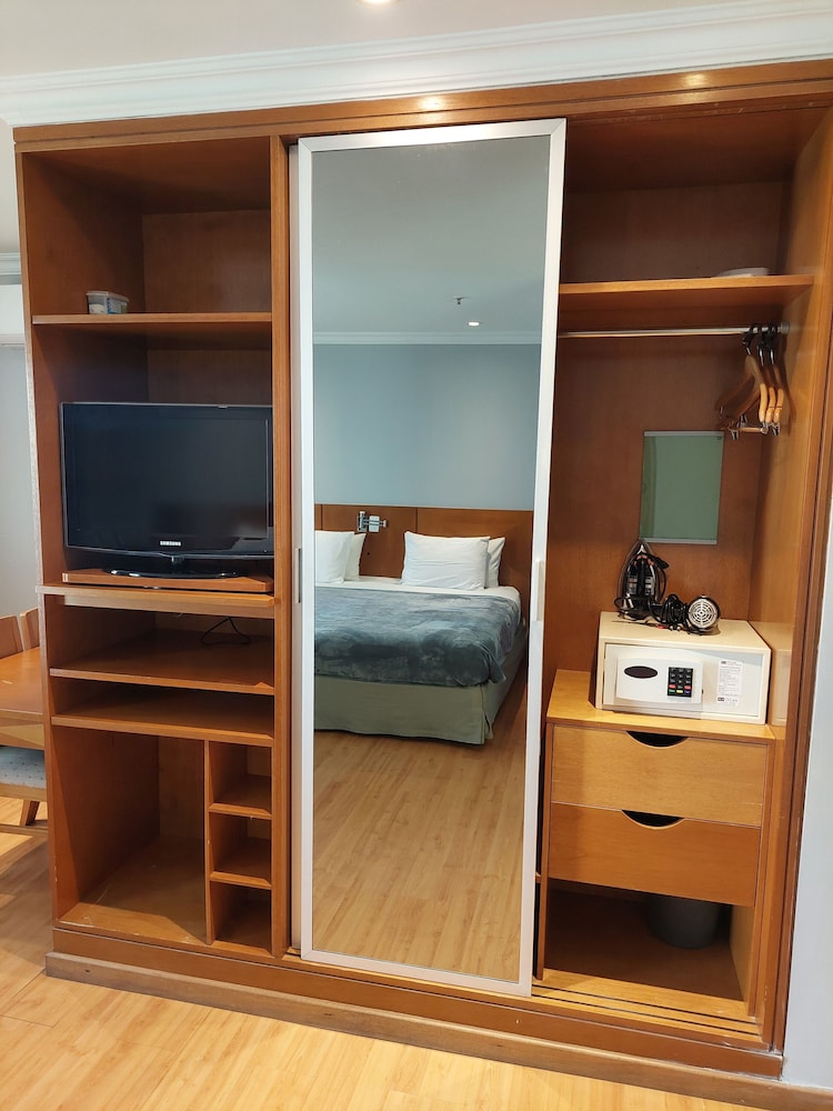 Flat Barra First