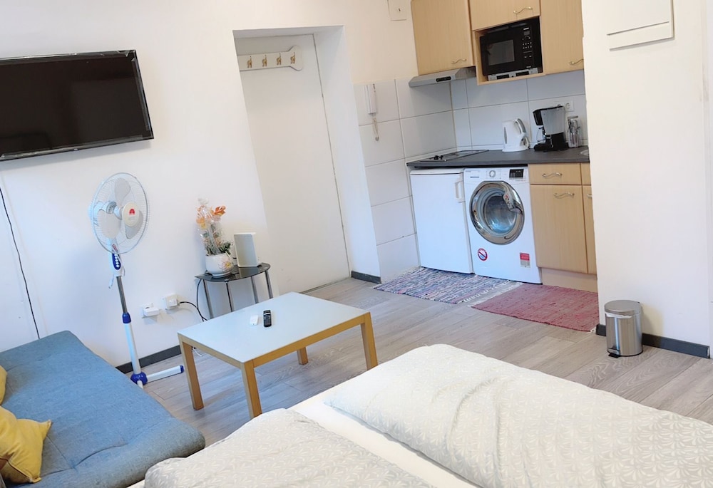 Bright 1BR Stay in Central Vienna