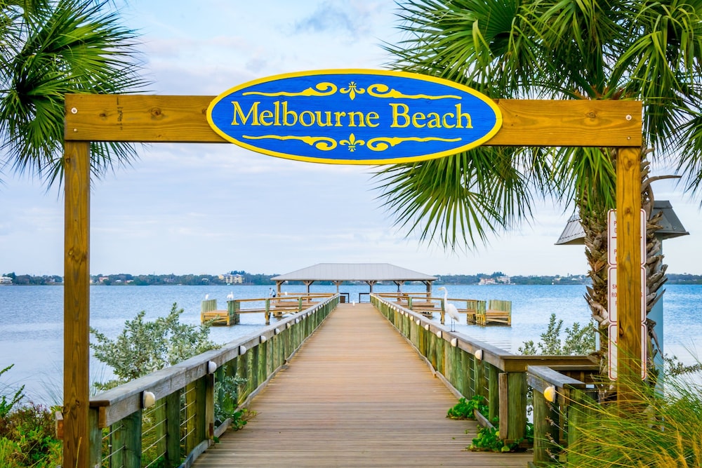 Beachside Deluxe