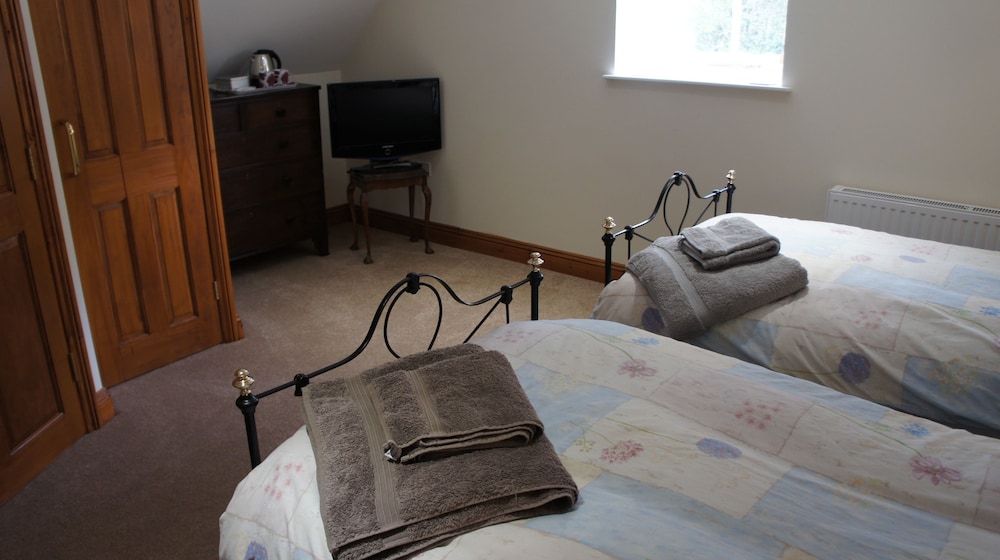 Wareham Vacations - The Old Mill Bere Regis - Property Image 3