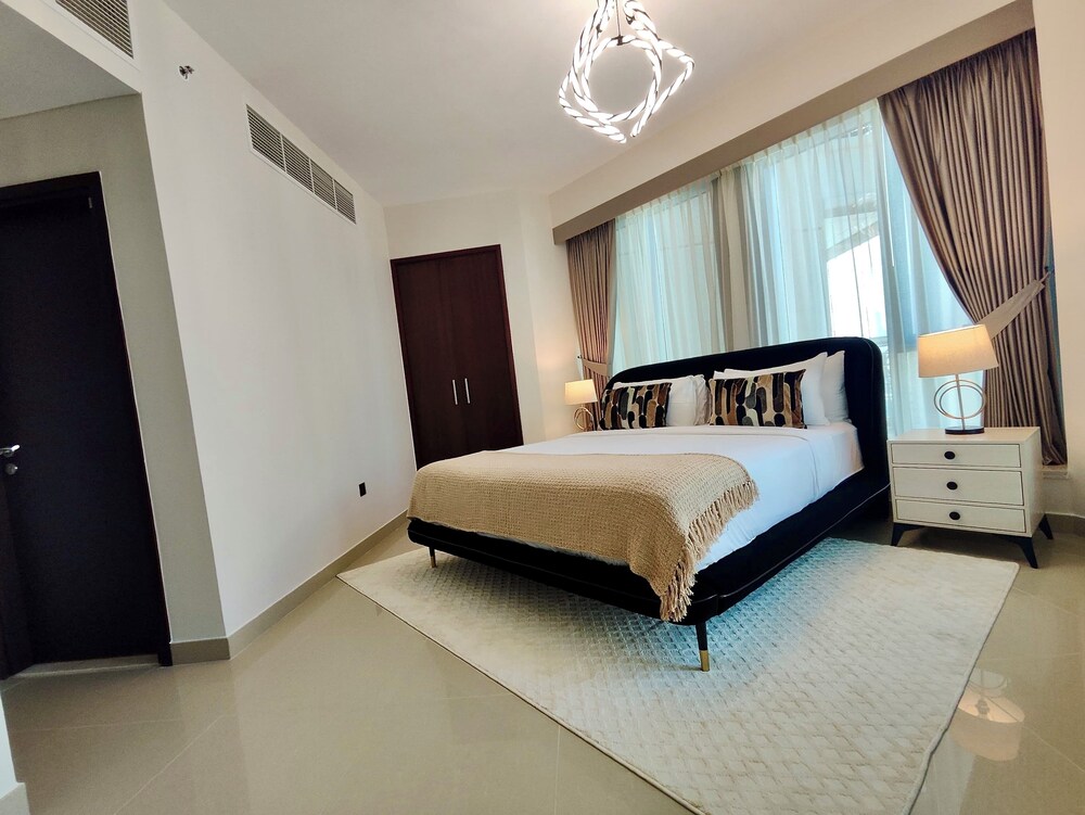 Lux BnB I 29 BLVD Burj & Fountain Views
