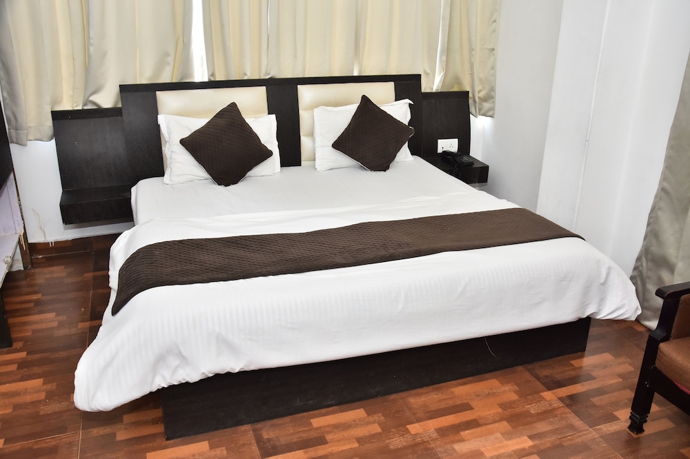 Hotel Neelkanth Mahadev Hotel & Resorts